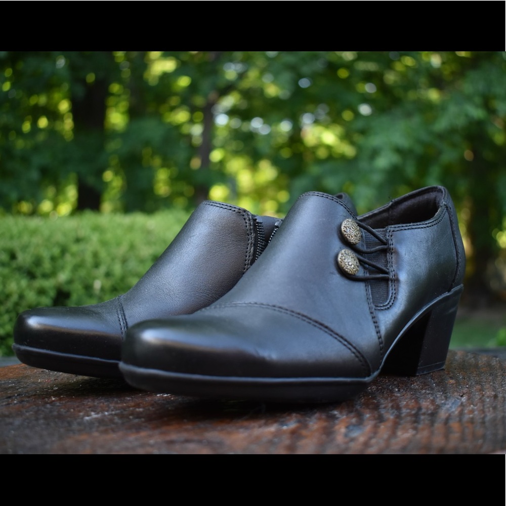 Clarks Zippered Shoes